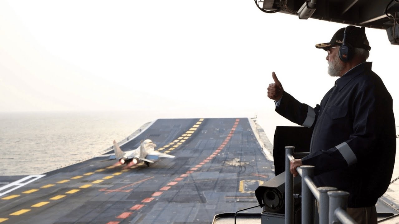 INS Vikrant | Премьер-министр Моди проводит Дивали на первом индийском авианосце собственного про...