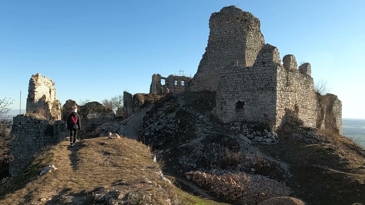 Turna castle / Little Slovak Tuscany - 4k