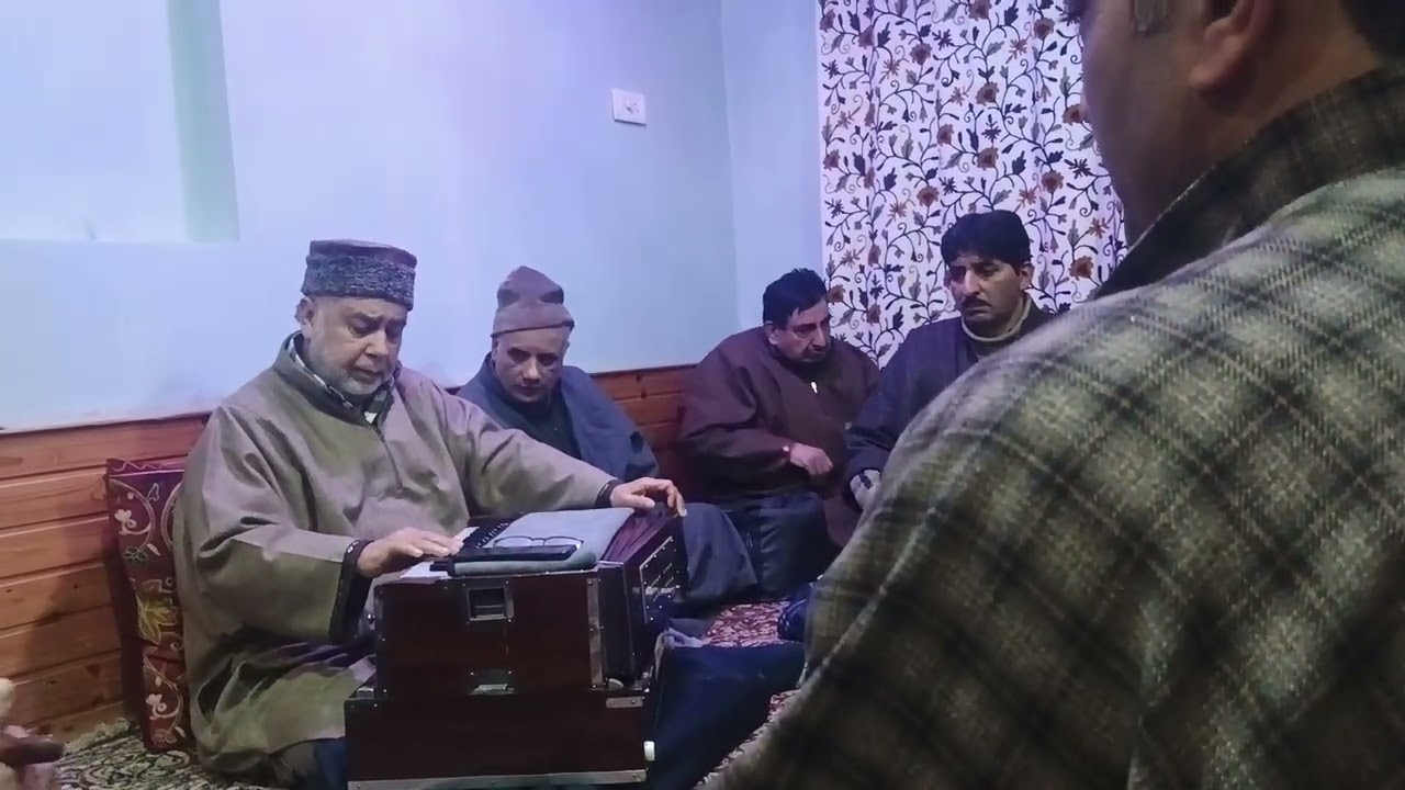 Ab Rashid Hafiz ||Kashmiri Mehfill||Kashur||Aadil Cassette House