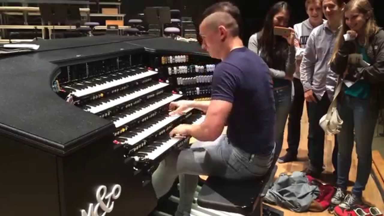 Cameron Carpenter plays Die Meistersinger on The International Touring Organ