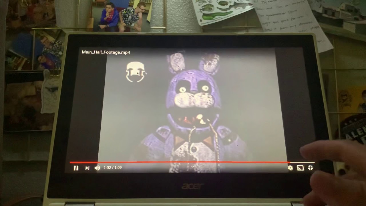 Reacting to the FNAF Tapes of  MemeBear/GETTING SCARED BIG-TIME!!!