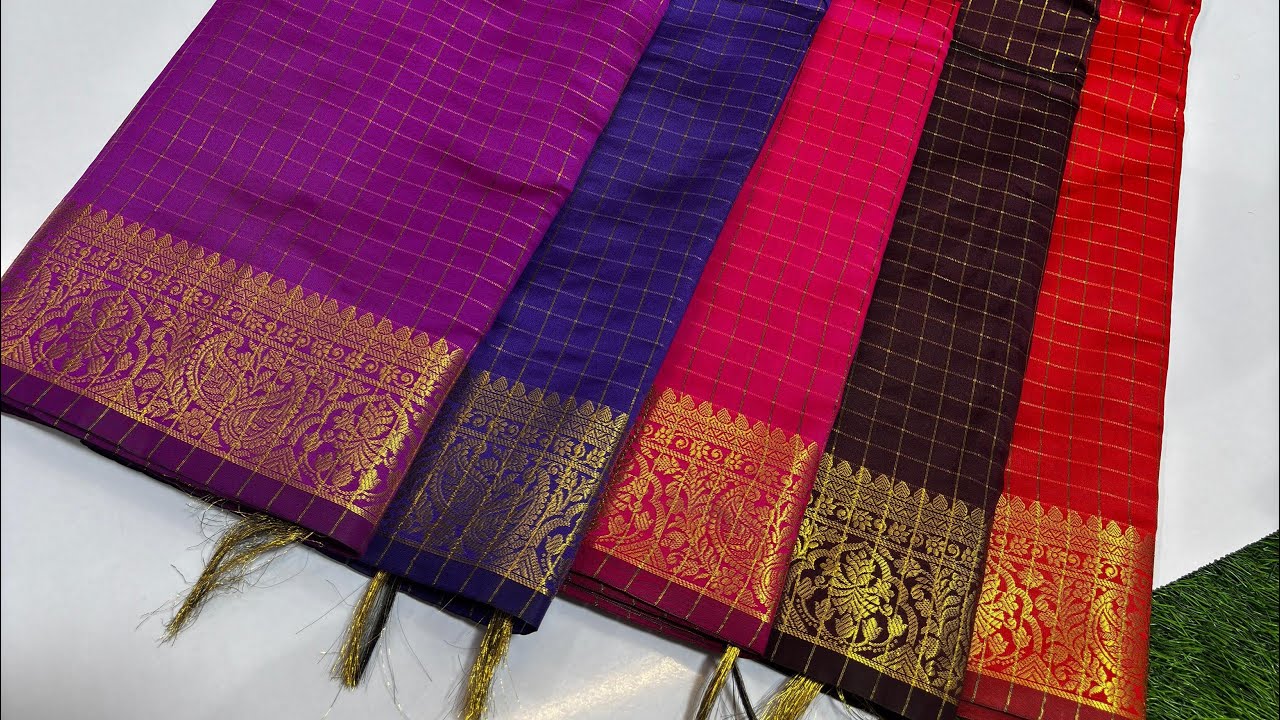 Banarasi soft silk saree at unbelievable price🥳🥳.To order whatsapp 9342405172.