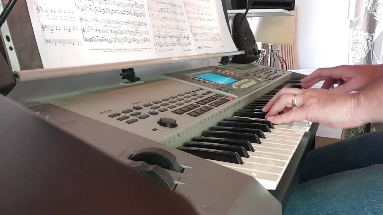 What A Wonderful World played on Yamaha PSR9000pro and Roland PK5 Midi Bass Pedals