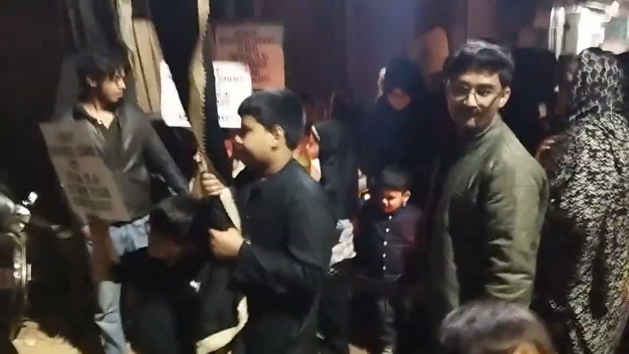 Roz e shahadat janabe fatema sa ko candil march basravi masjid Kolkata se nikal kar hajji carbalai 