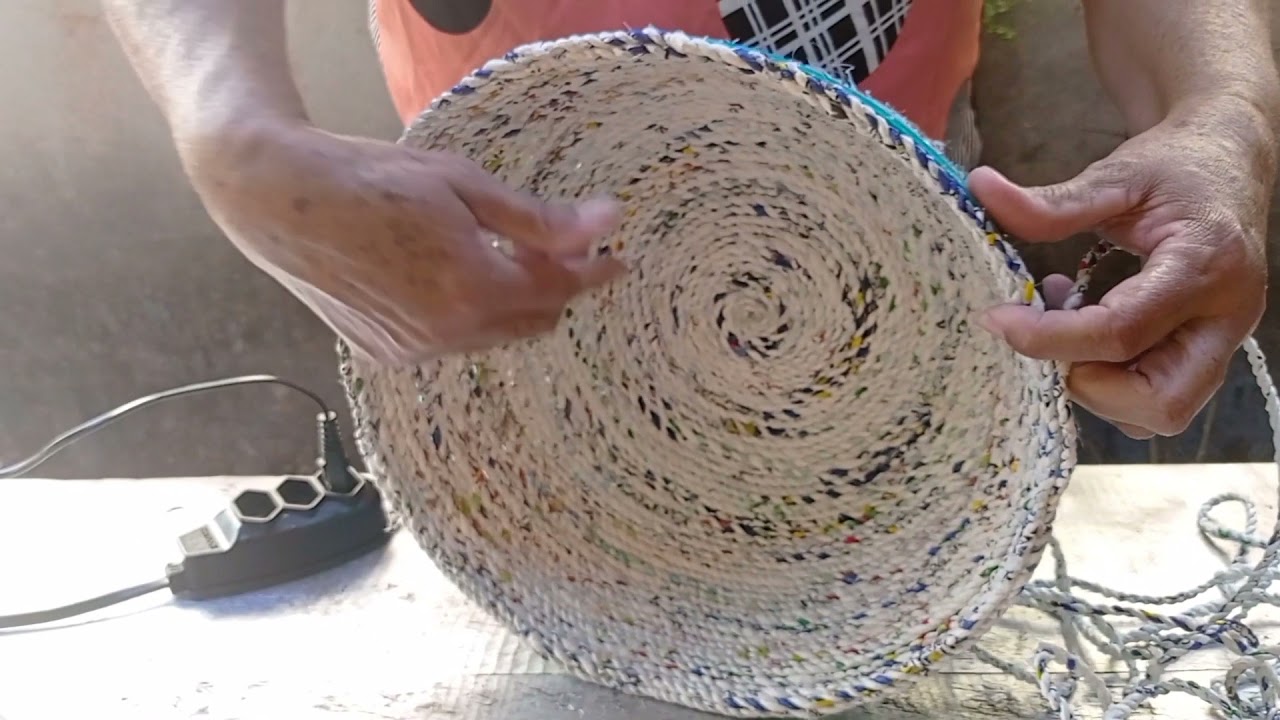 VEJA SÓ NO QUE AS SACOLAS PLÁSTICAS SE TRANSFORMARAM...