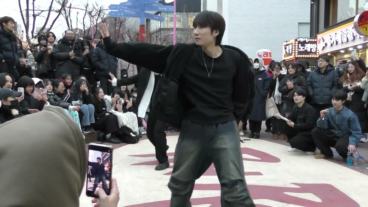 250130 kpop cover dance team ONE OF - Just do it (거침없이) Hongdae busking