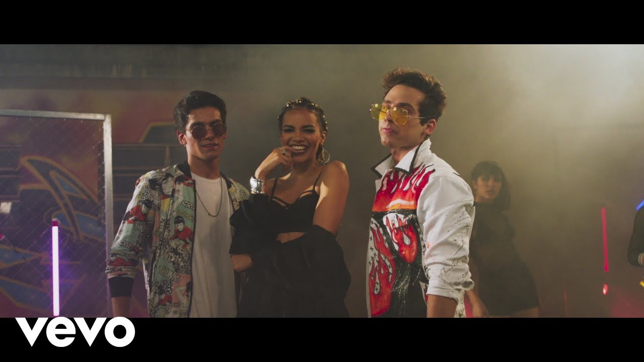 MYA, Leslie Grace - Fuego (Official Video)