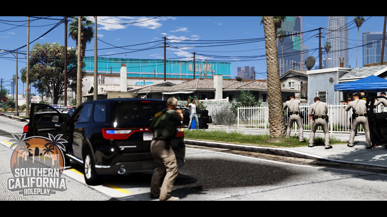 Serving a Warrant in a REALISTIC FIVEM SERVER! | SCRP