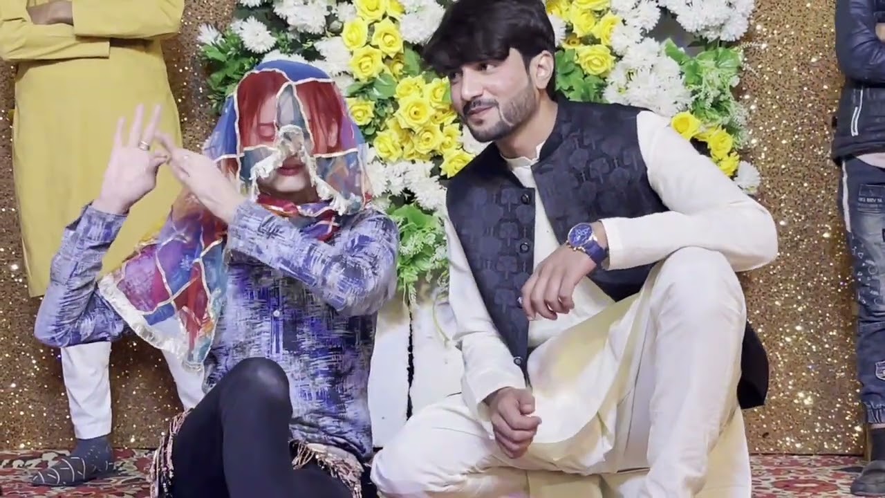 Choli_Kay_Pichy_-_Moon_Jani@therealmoonjani@moonjanidancer