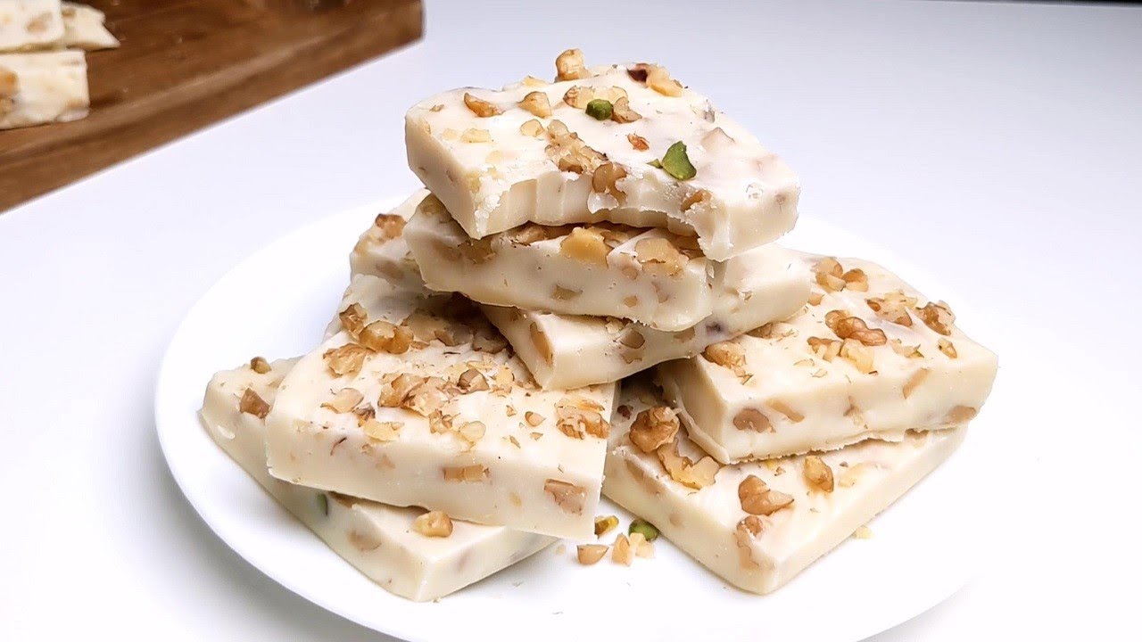 Easy 3 Ingredient Vanilla Walnut Fudge Recipe