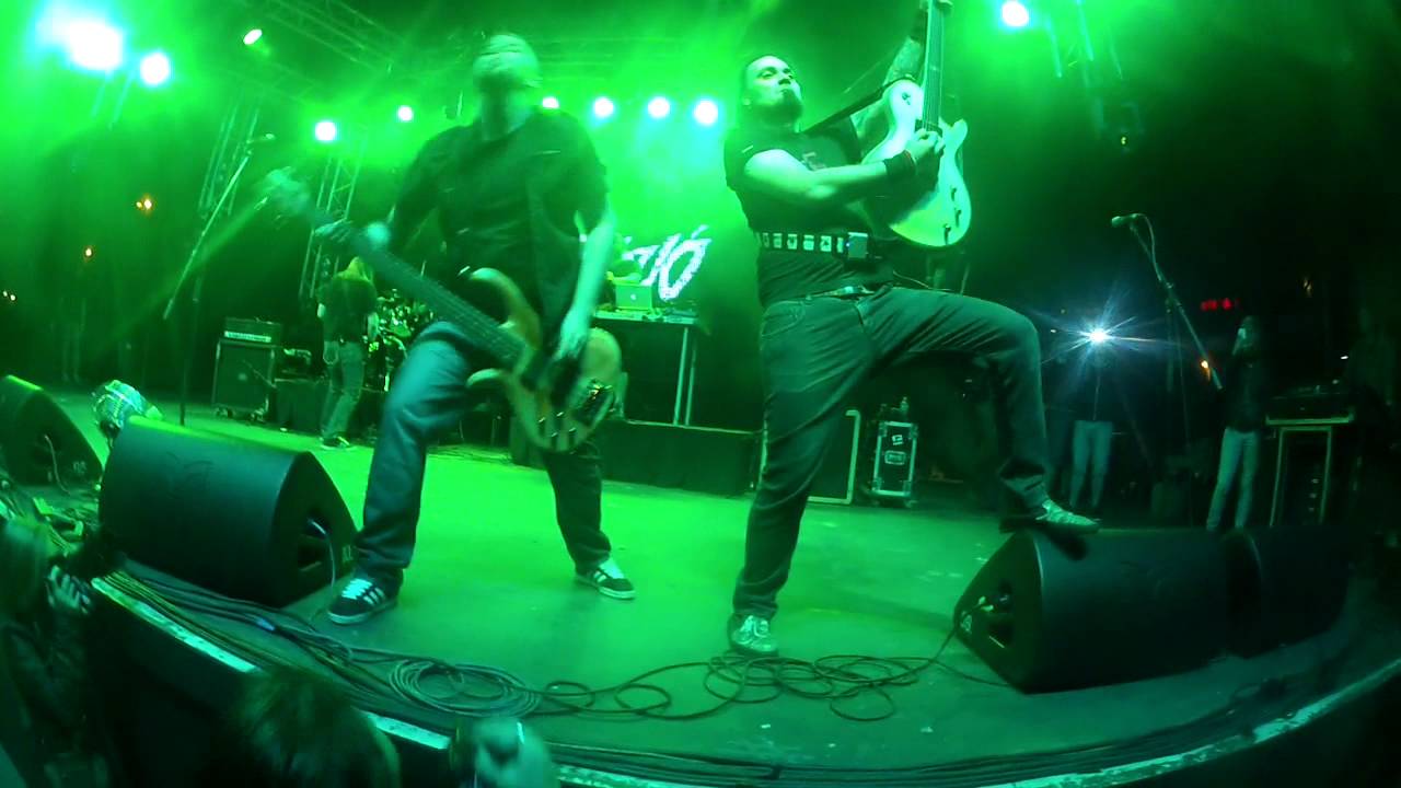 Depresszi&oacute; - N&eacute;ha, mindenki ugrik, Ellens&uacute;ly