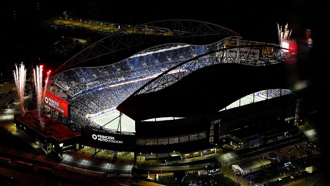 112th Grey Cup Full National Anthem