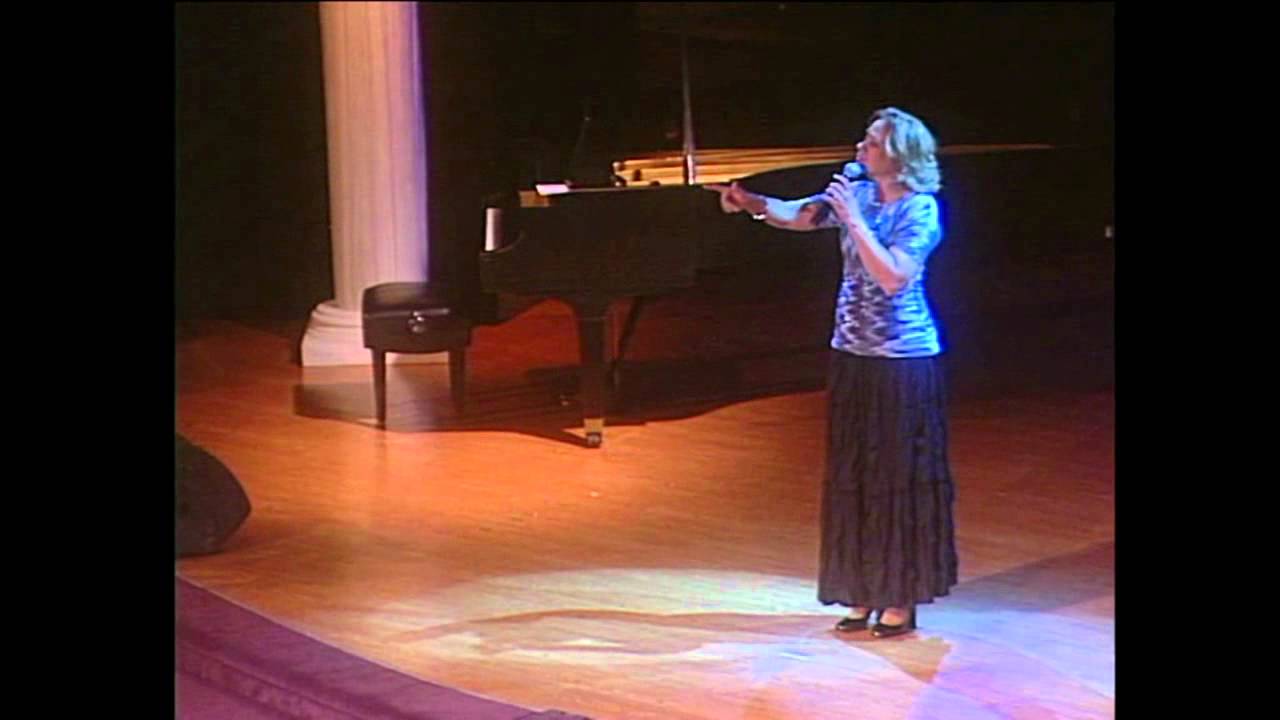 Wanda en Concierto - Esfuérzate Y Sé Valiente - Video Oficial