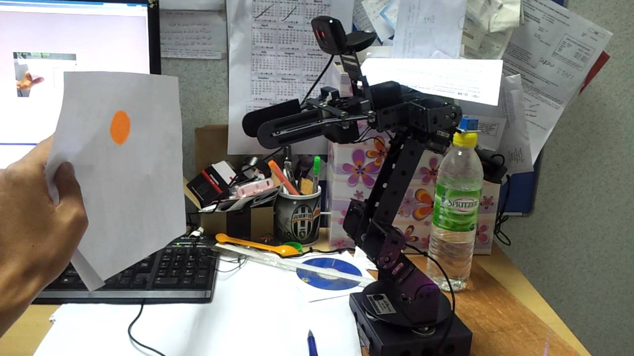 dynamixel ax12 arm robot + pan tilt + roborealm