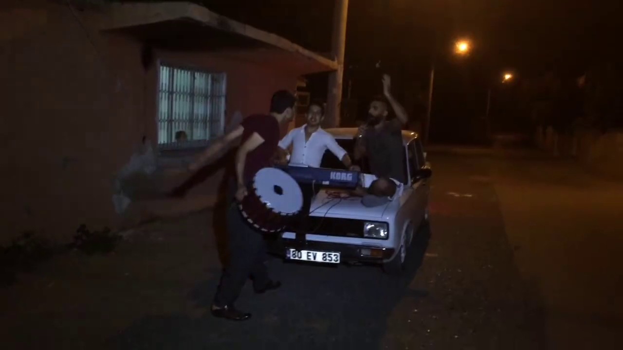 Ramazan Davulculuğunda Çığır Açan Gençler :) :) :) (Sefa Kındır&Muhammed Emen Vine)