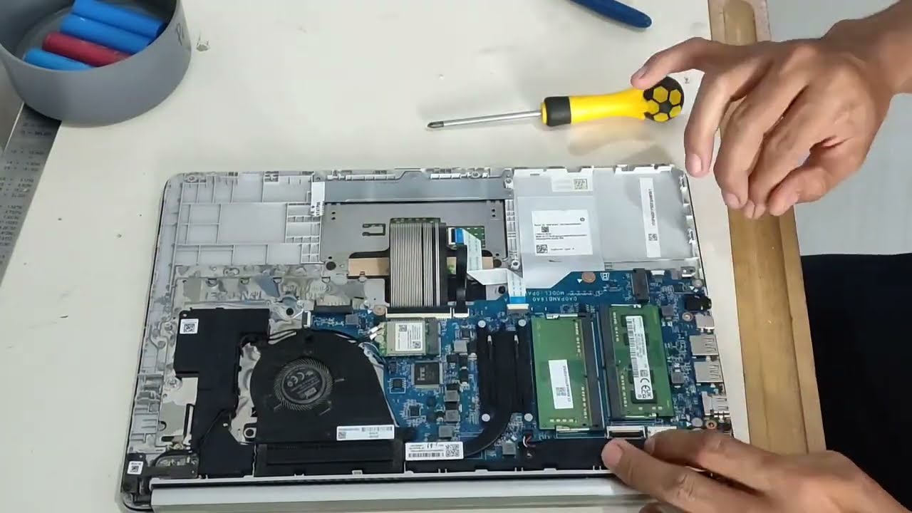 Ganti Keyboard Laptop HP 14s-fq Bongkar total