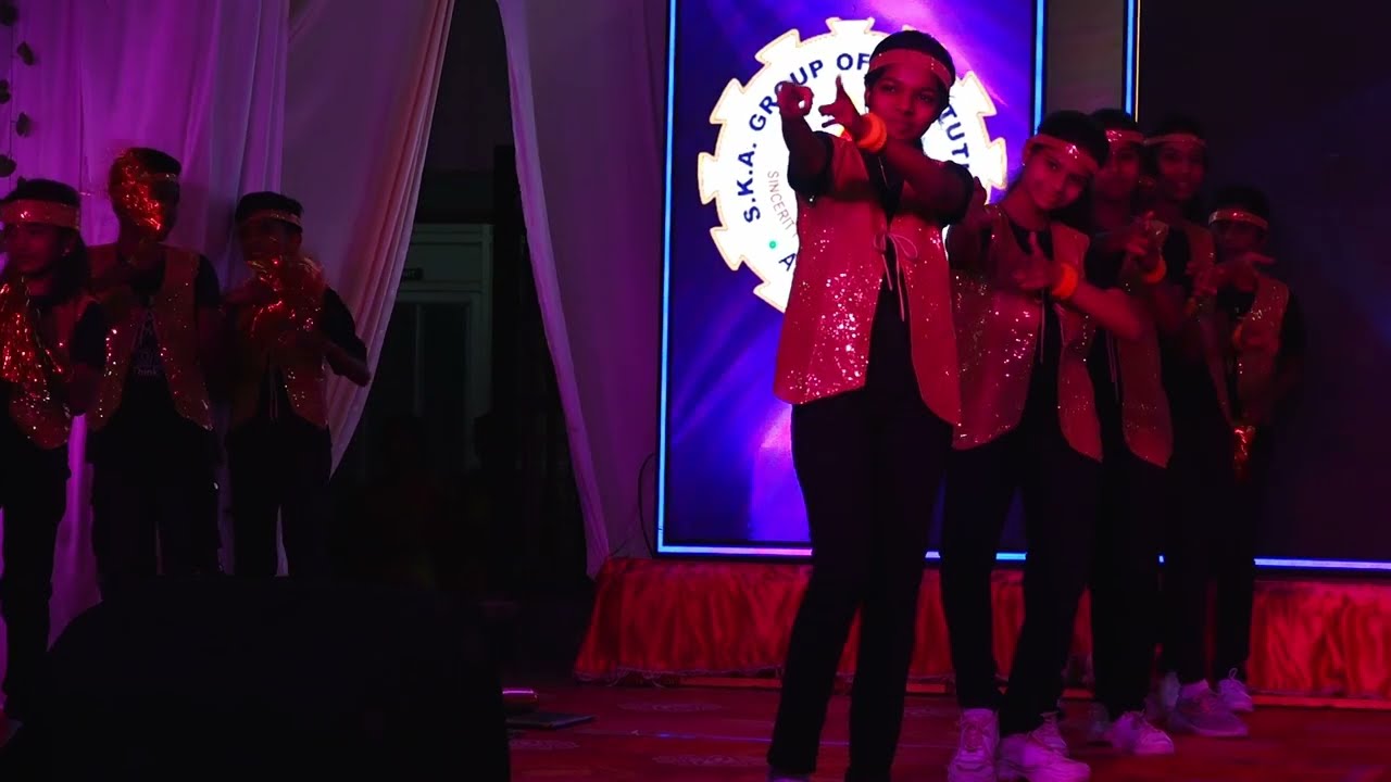 36th Annual Extravaganza - SKAMHSS - Welcome dance