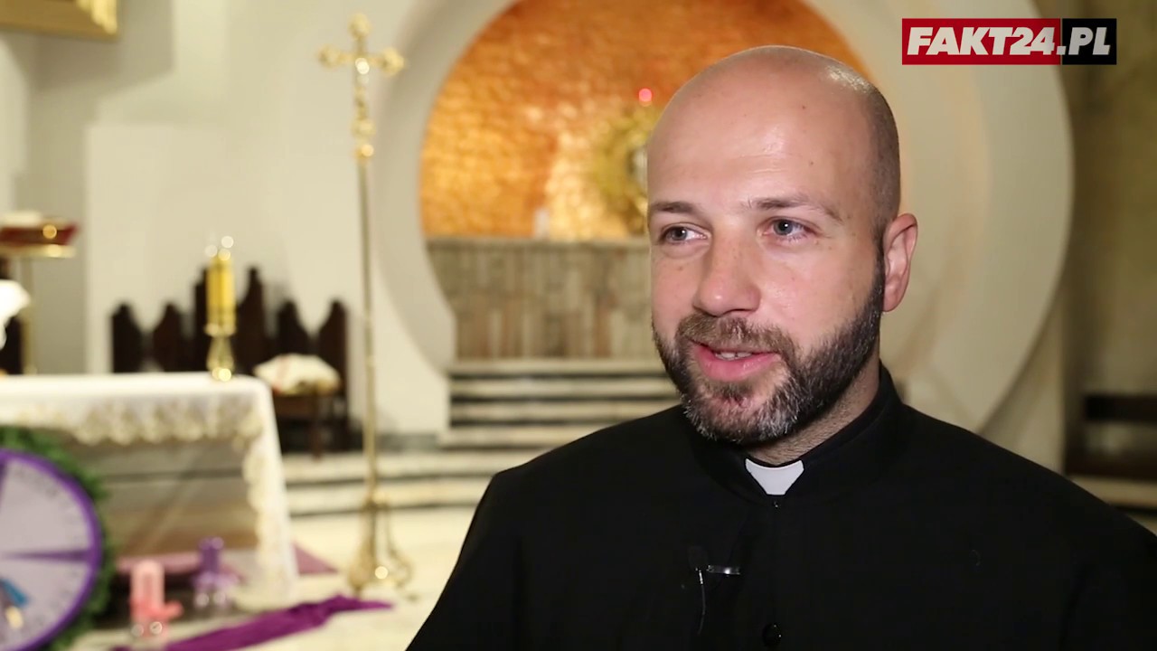 Ile włożyć do koperty w trakcie kolędy? Ksiądz mówi jak jest!