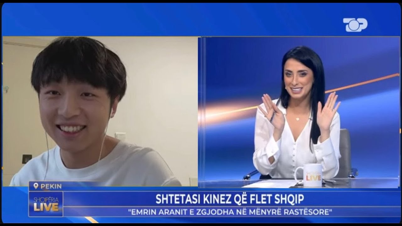 “Quhem Aranit” kinezi qe flet shqip këndon live këngën e Alban Skenderajt: Do vij në Shqipëri!