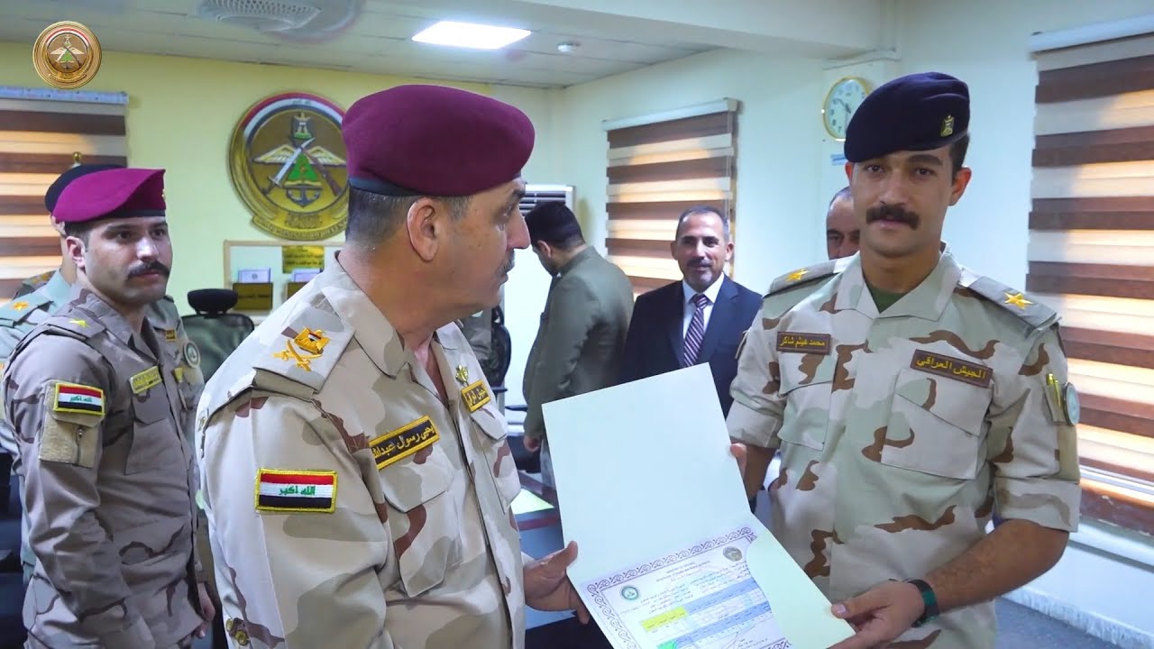 جناح تدريب الإعلام والتوجيه المعنوي يحتفل بتخرج الدورة الأساسية الاستثنائية الرقم ٧ للضباط