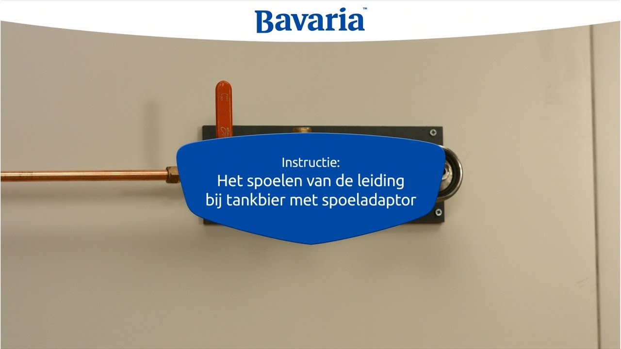Het spoelen van de leiding bij tankbier met spoeladapter