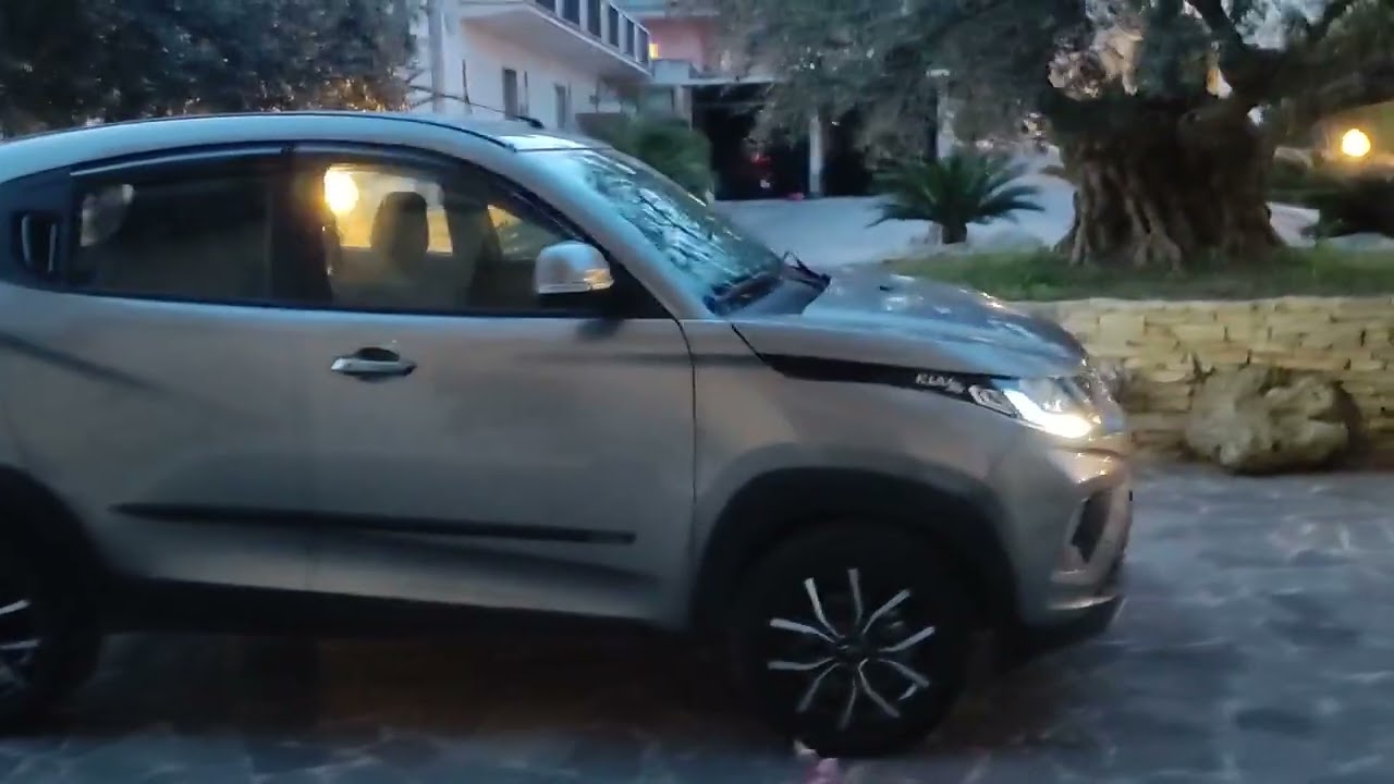 mahindra kuv100