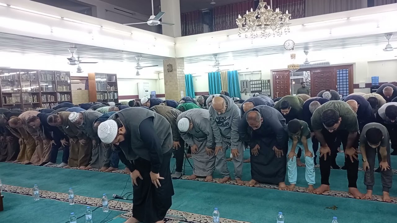 2رقم 14#3#2026 صلاه تراويح في شهر رمضان يوم 25جامع عرفات كان أمام الصلاةدكتور حيدر هادي العودةلرفاعي