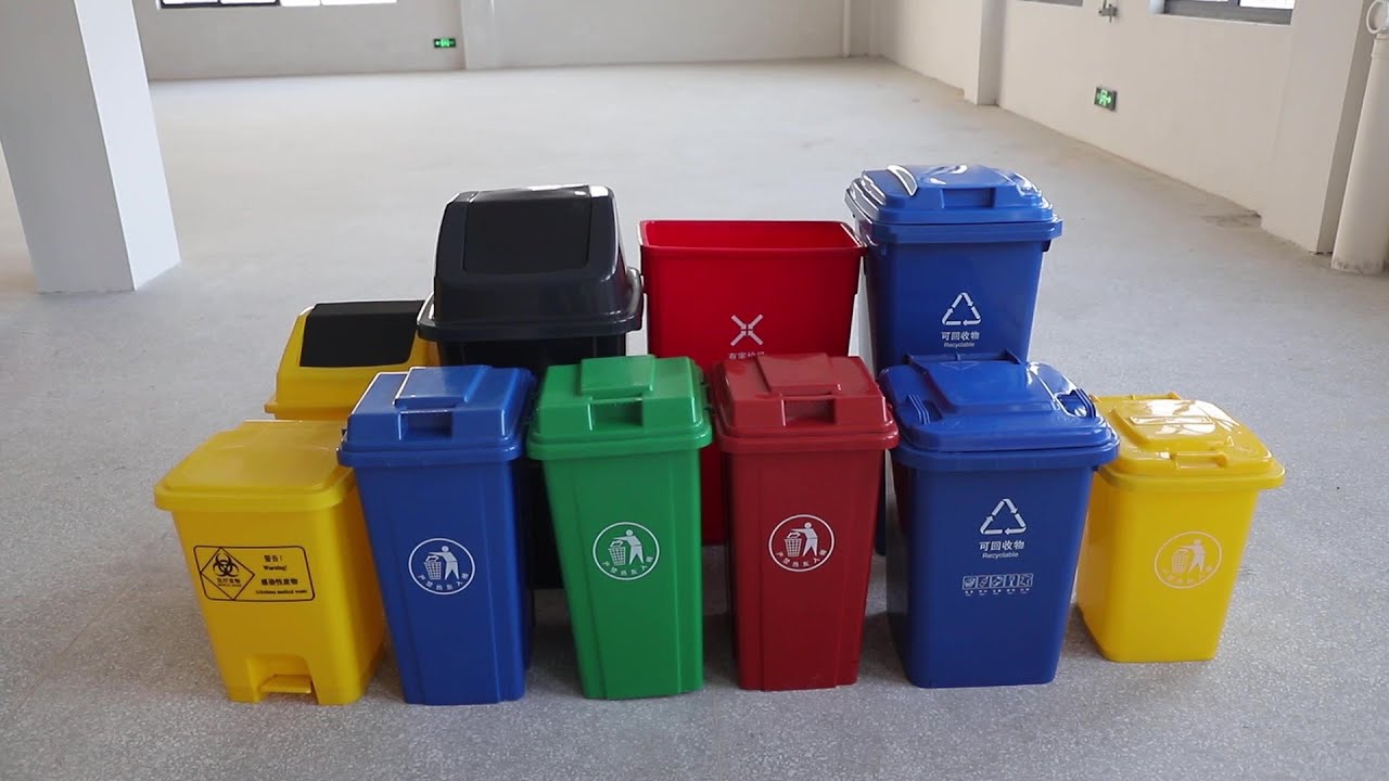 Do these small capacity trash cans impress you?