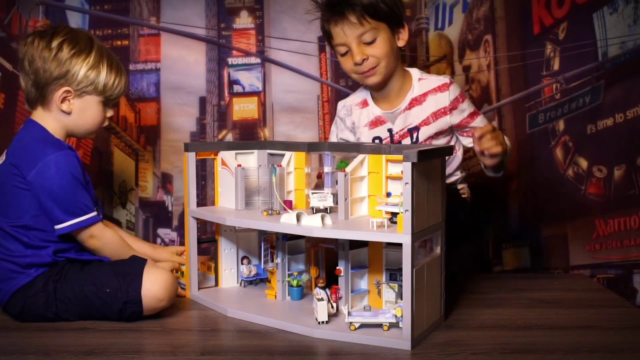 Playmobil Hospital City Life Toy Set PZ:E18