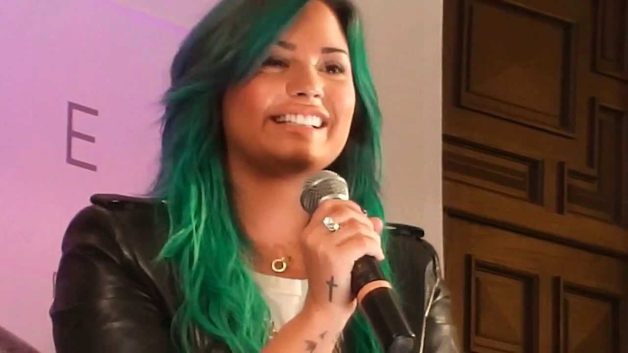 DEMI LOVATO - CONFERENCIA DE PRENSA - MEXICO