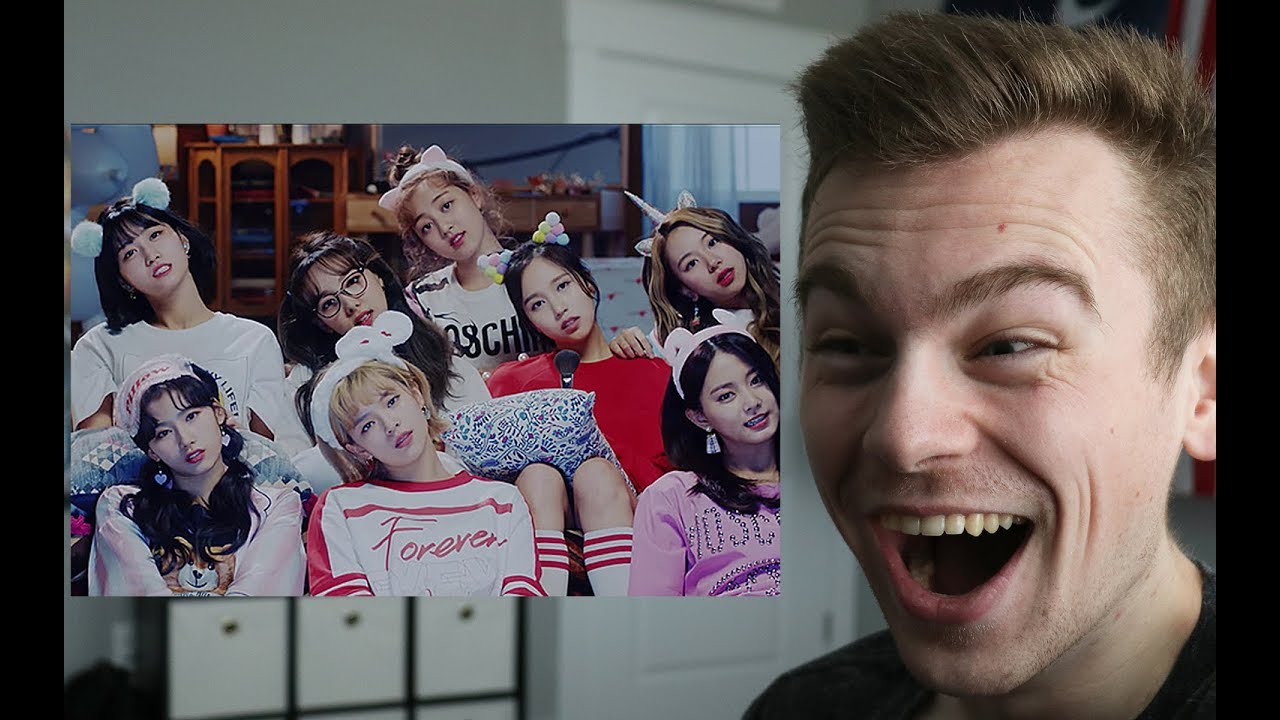 WHIPPED FOR DAHYUN BTW (TWICE 트와이스 