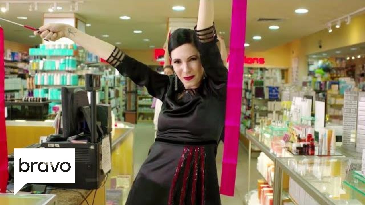 Odd Mom Out: An Musical Number About Getting Your Period (Season 3, Episode 9) | Bravo