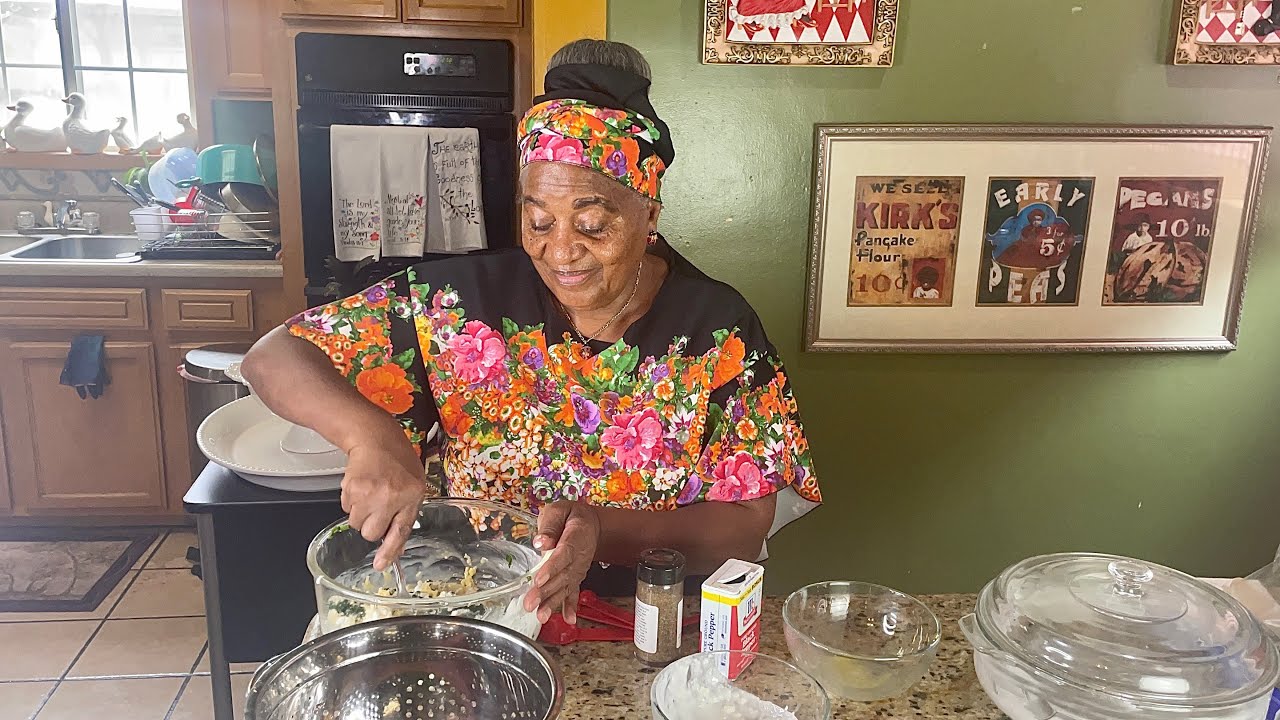 GRANDMA'S SECRET SPINACH CASSEROLE RECIPE!!! *THE BEST GUARANTEED*