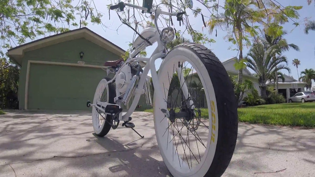 Fat bike motorized beach cruiser bobber