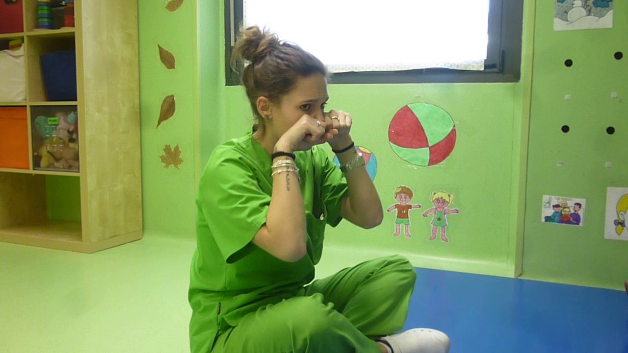 Canción infantil una vaca se comio una flor