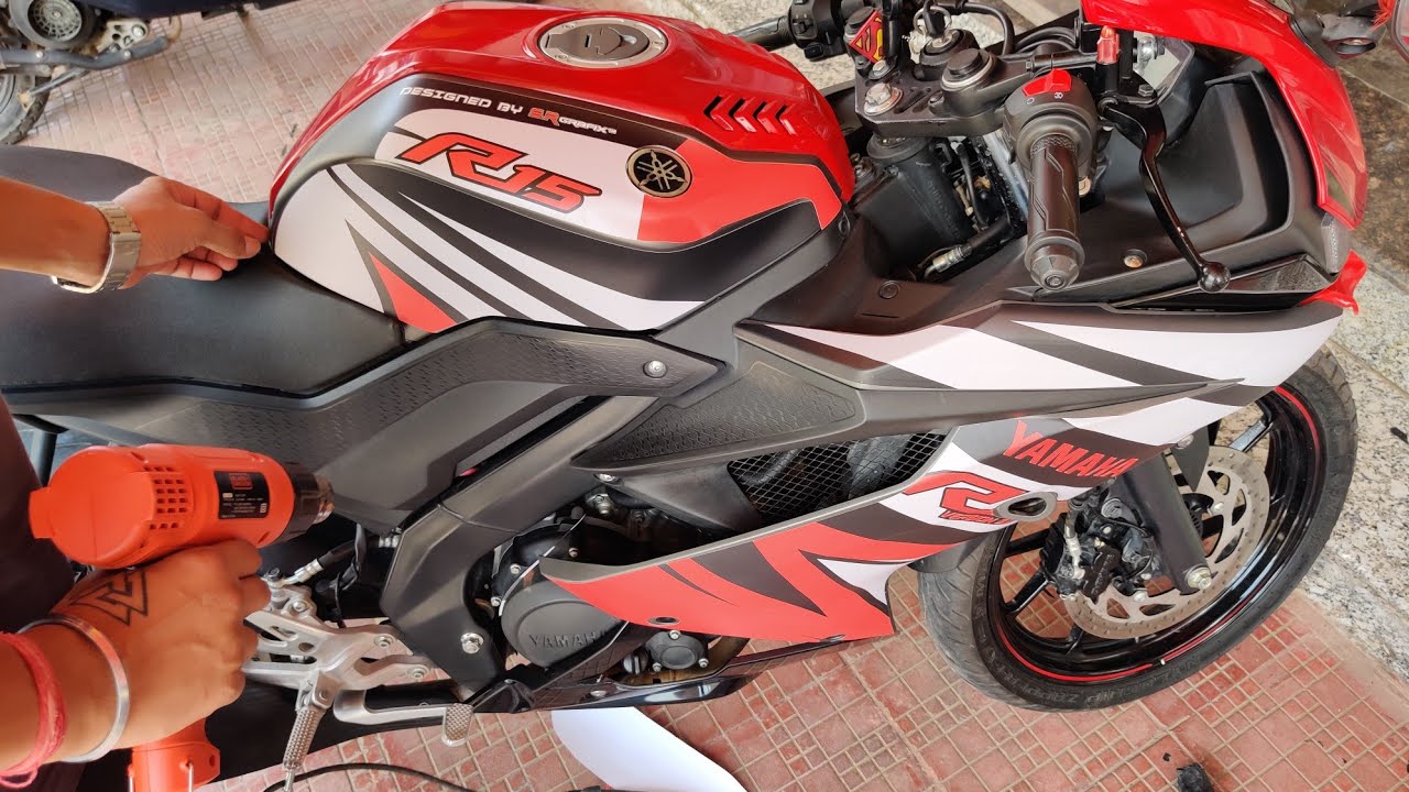 Yamaha R15 V3 Graphics Installation | R15 V3 Modification | Vwraps Sikar