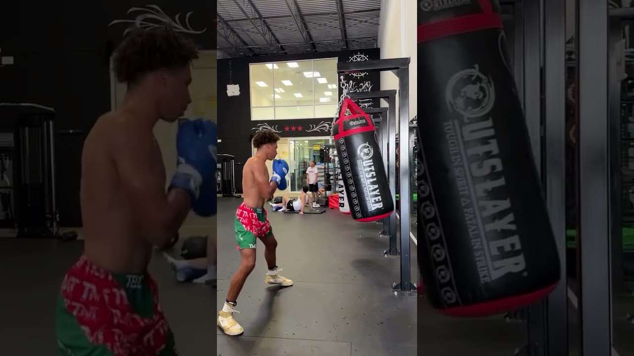 TMT prodigy Joseph Brown is working in the lab! #boxing #heavybag #tmt #viralvideo  #boxing