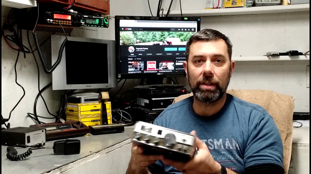 Realistic TRC-424  CB Radio. An Old School CB Goes Poof!