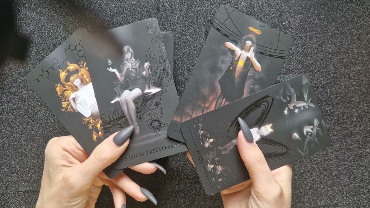 True Black Tarot обзор колоды