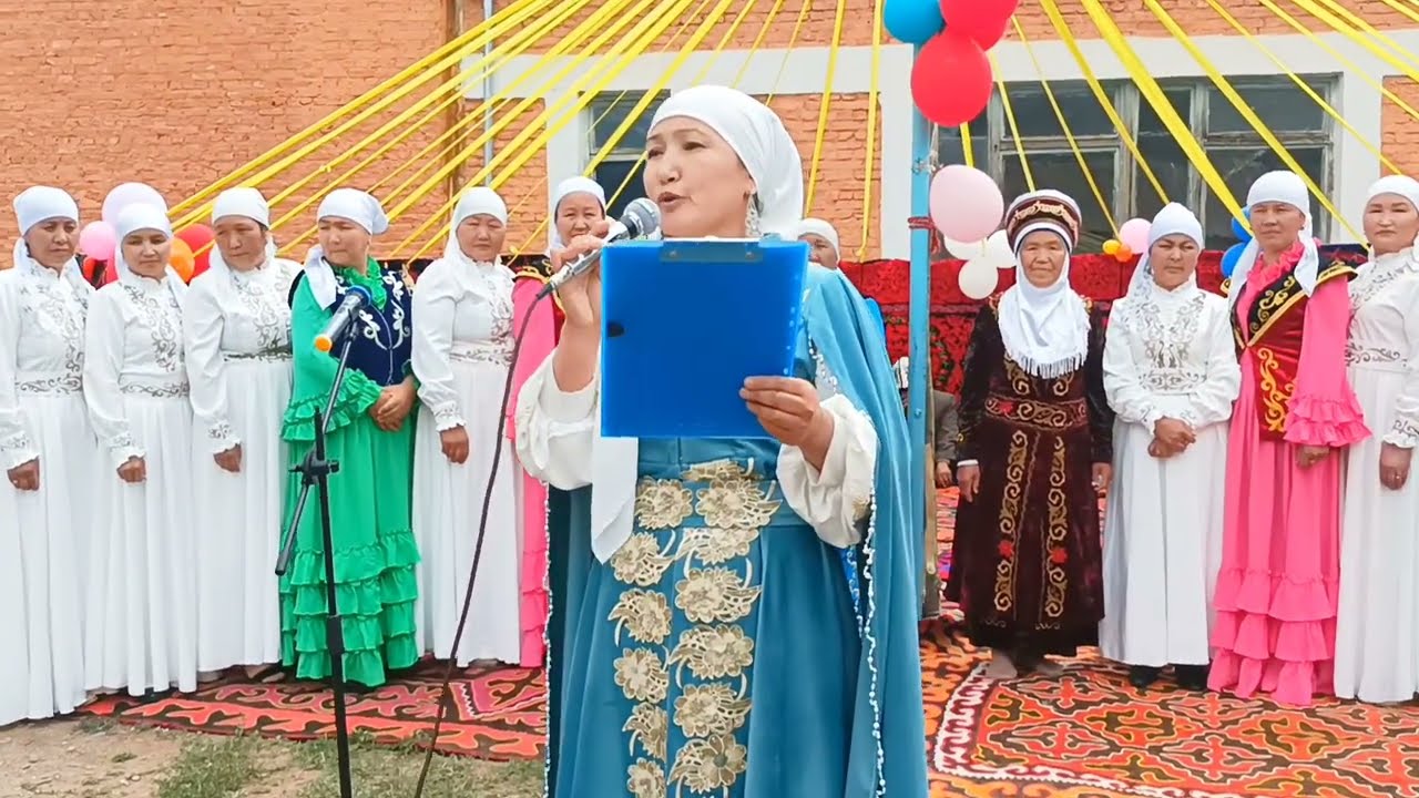 Алай районундагы Терек айылында Ыр Кесе майрамы болуп өттү көрүңүз.