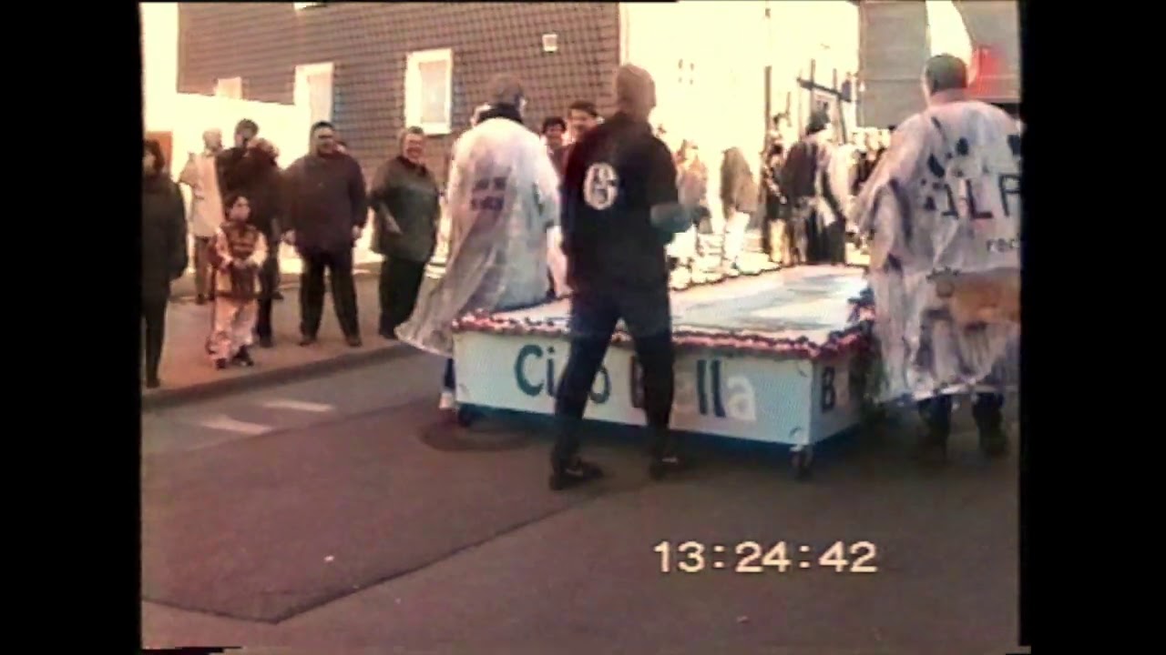 Rosenmontagszug 1998 in Belecke