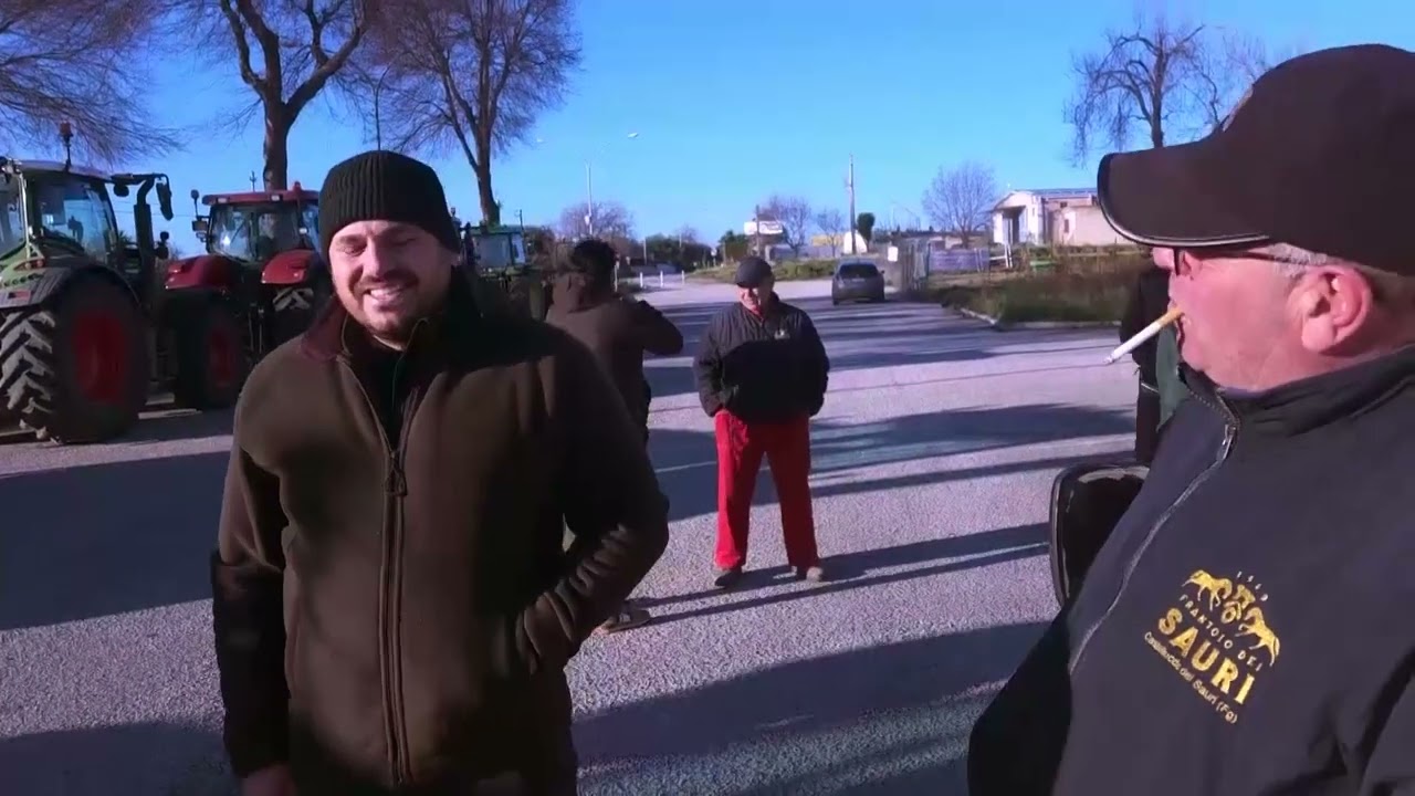 La protesta degli Agricoltori a Castelluccio dei Sauri