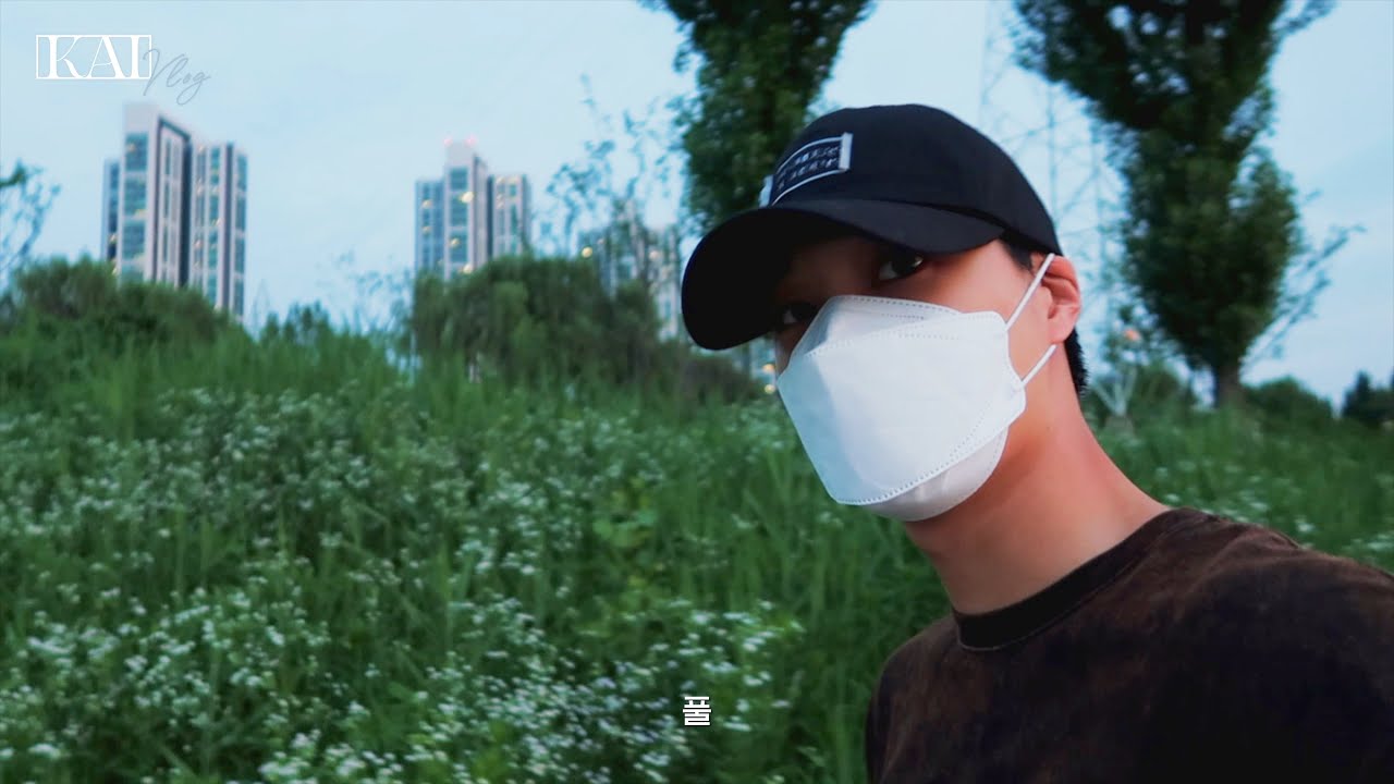 [KAI Vlog] 종인이의 첫 브이로그🐻(집청소/거제도 예능/프리다이빙/블랙야크 광고/셀프 인테리어/한강 산책)
