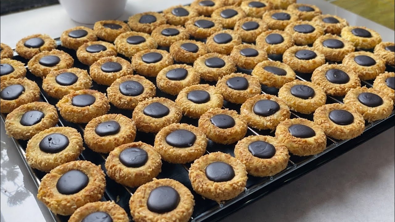Cocok buat tambah kue lebaran THUMBPRINT COOKIES wajib di coba niihh..