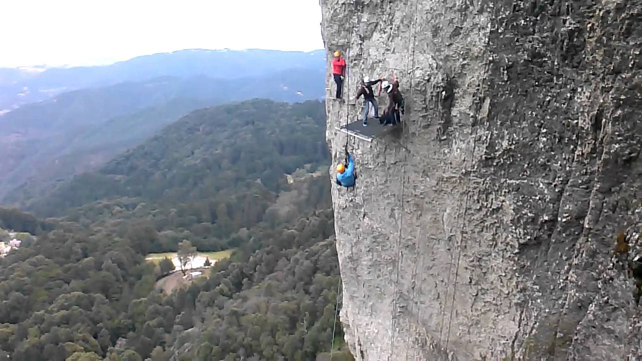 El salto de  Tarzan  - Via Ferrata - Mineral del Chico, Hidalgo