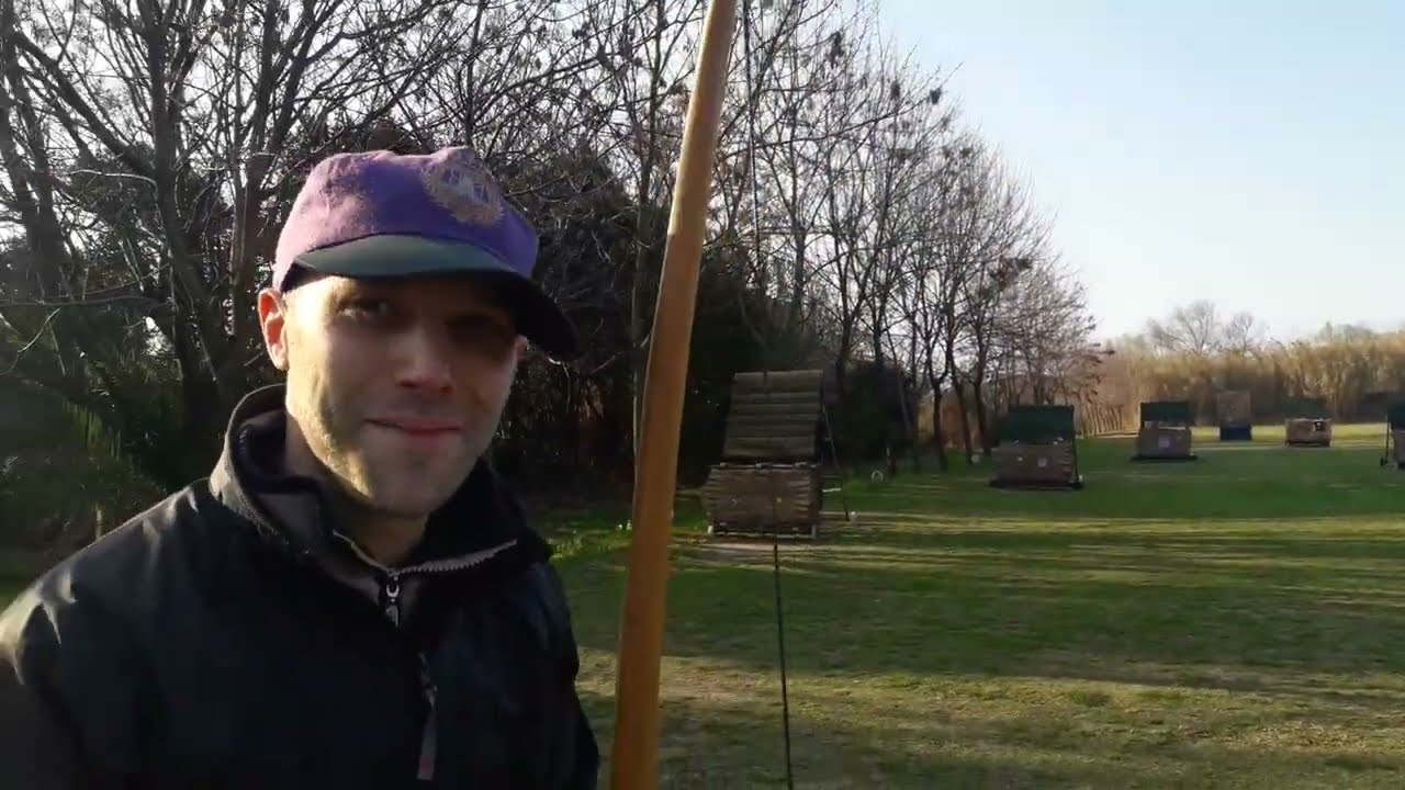 Canal JDBarbaAsí eran los arcos Longbow hace 1000 años!!! Vemos un arco histórico