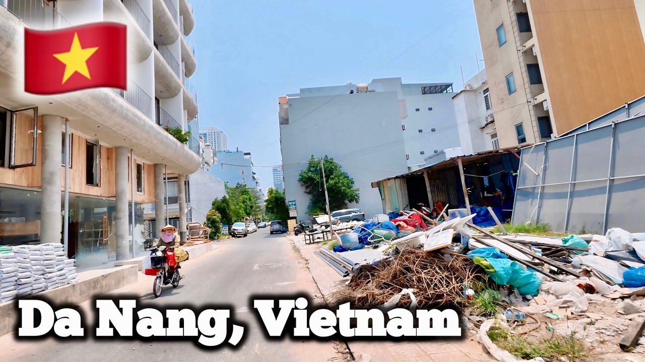 Living in Da Nang? Here&rsquo;s the Reality 😳 Street Walk