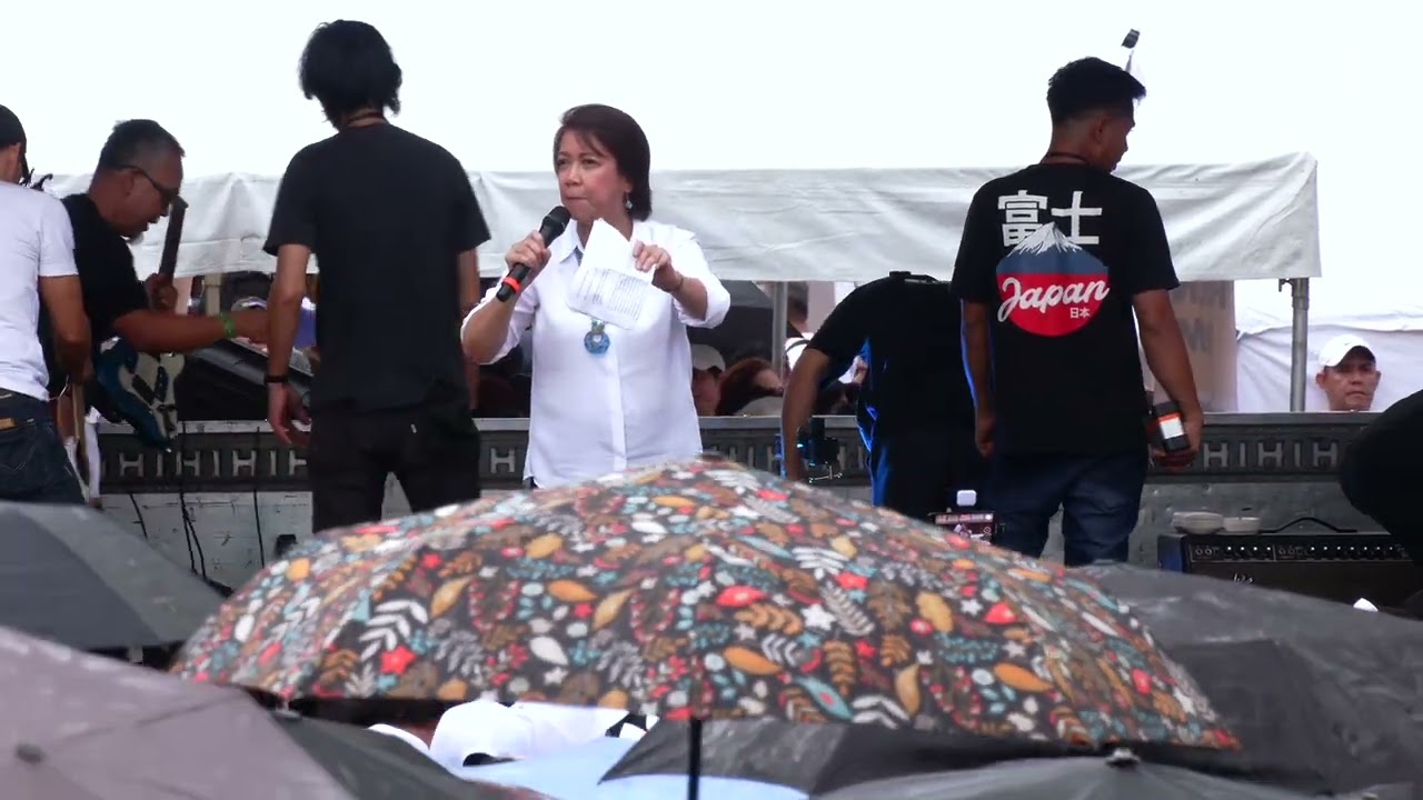 Former chief justice Maria Lourdes Sereno delivers speech at Trillion Peso March