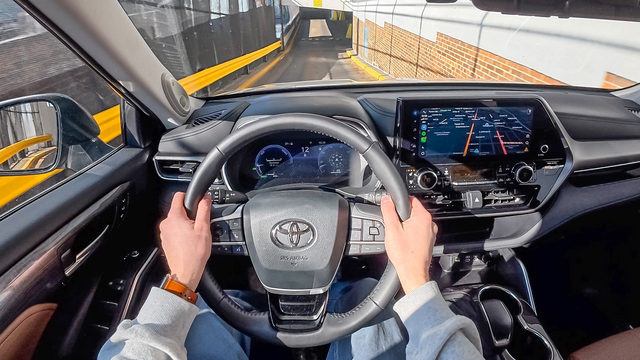 2025 Toyota Highlander Hybrid - Living With The Last Gas Powered Highlander