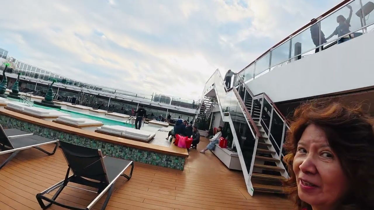 2025.11.29 MSC Bellissima返抵基隆
